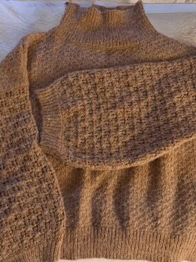 Wol Hide Tulip-sleeved Sweater in Wheat